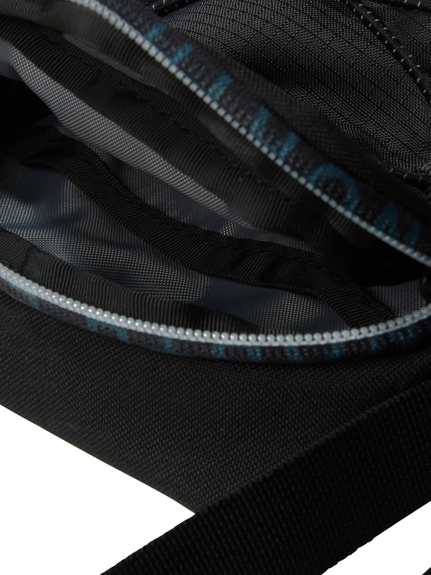 The North Face Tracolla Unisex | NF0A52UC - Image 6