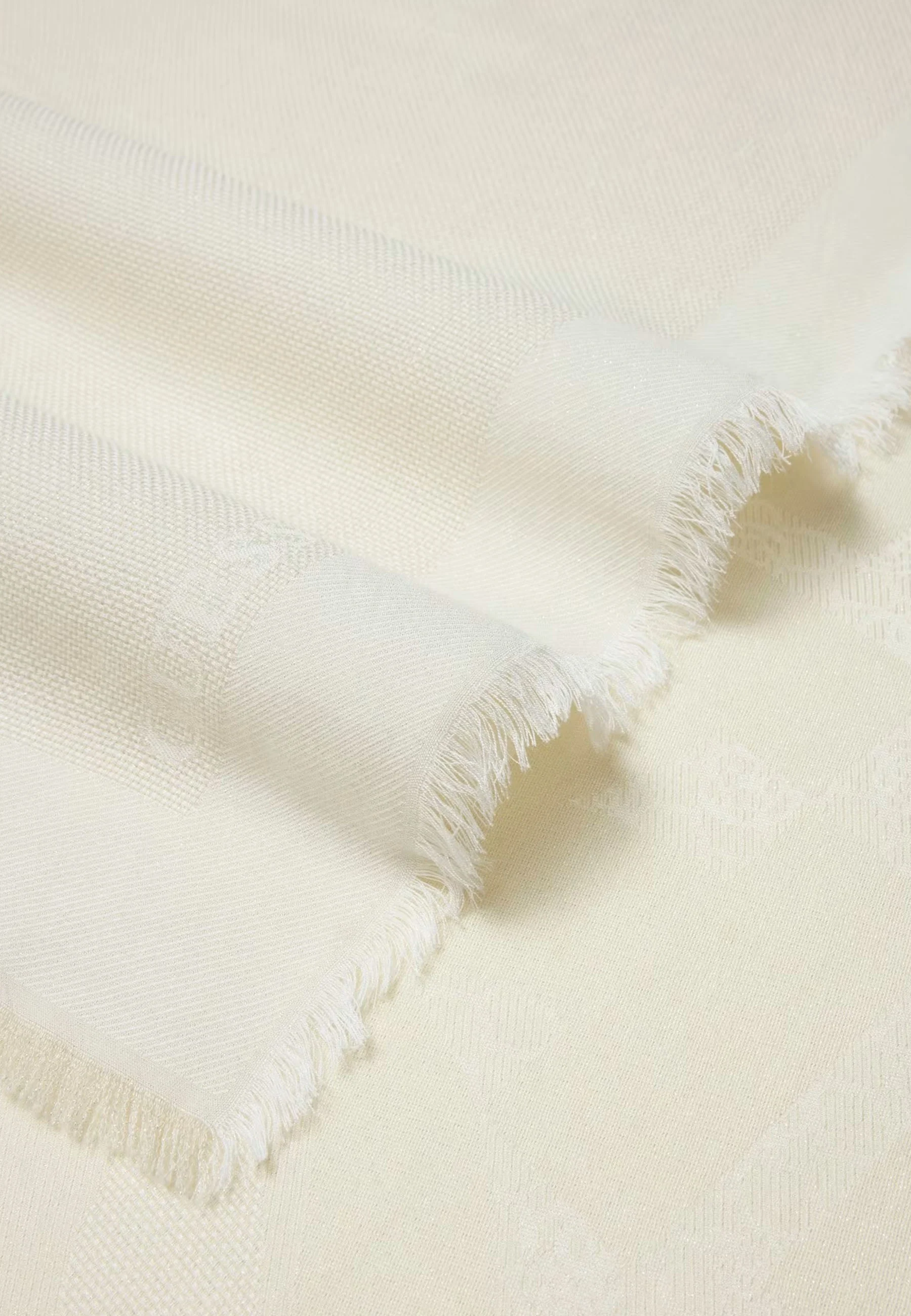 Guess Jacquard Foulard Donna | AW5481 VIS03 - Image 2