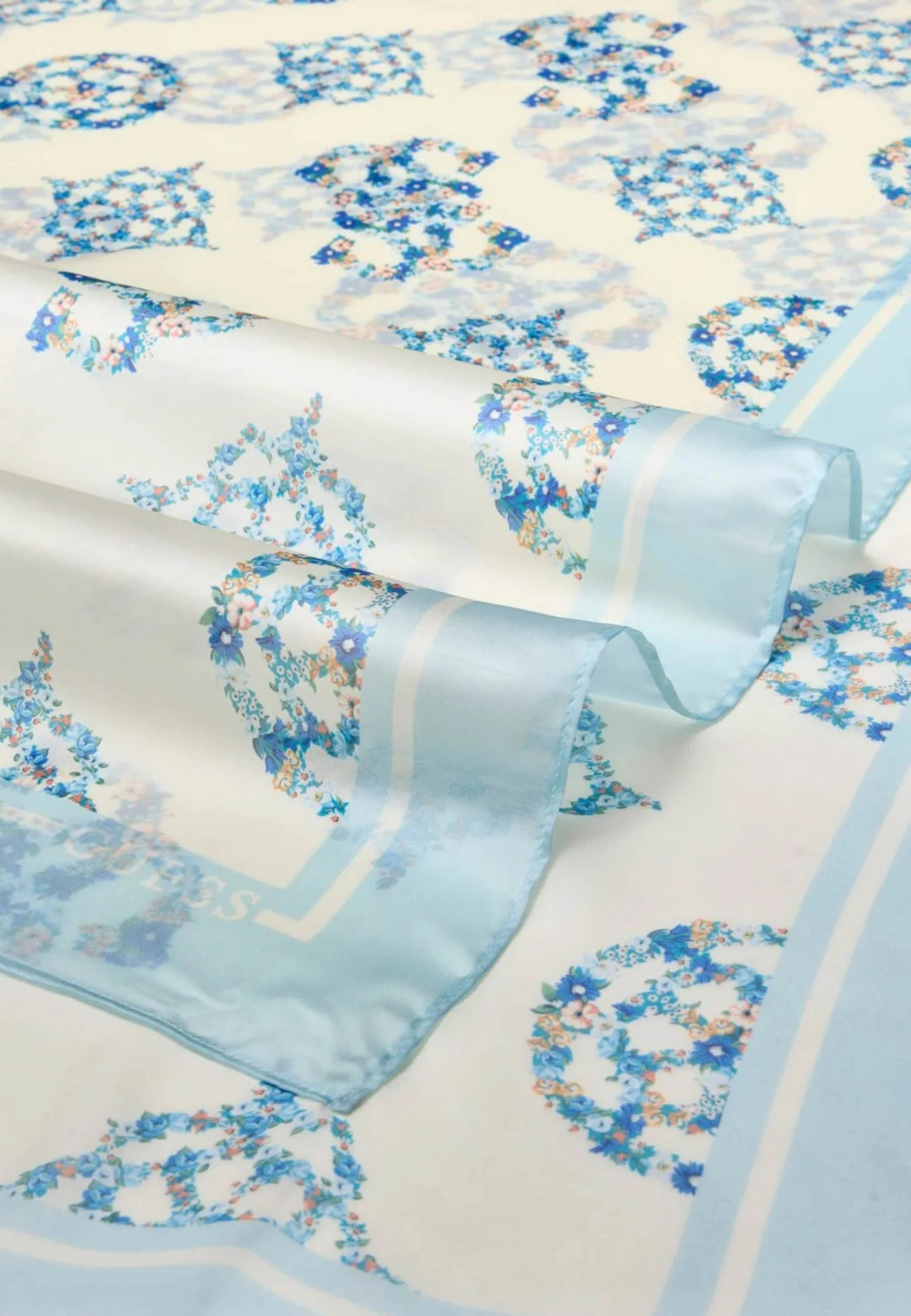 Guess Printed Scarf Foulard Donna | AW5490 POL03 - Image 6